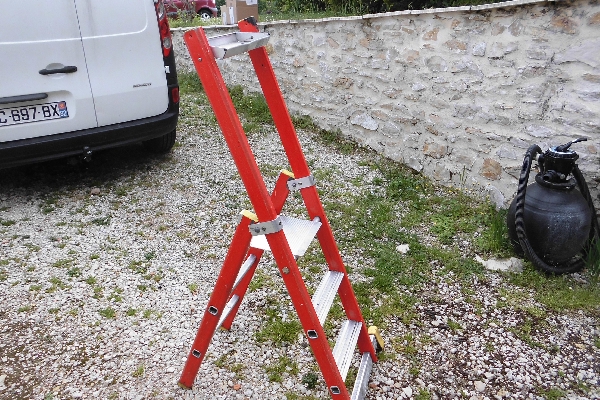 Escabeau double 3 marches.NERESSY MP3 - 