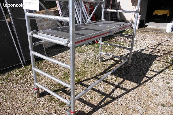 Échafaudage pro. roulant en aluminium SEECURO COMPACT